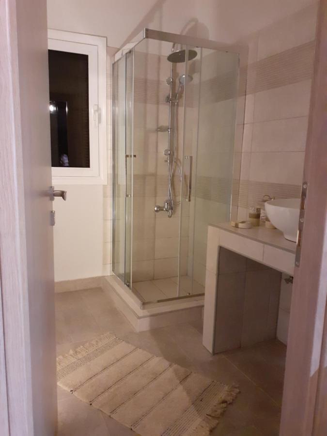 The View Attic Apartment Янина Екстериор снимка