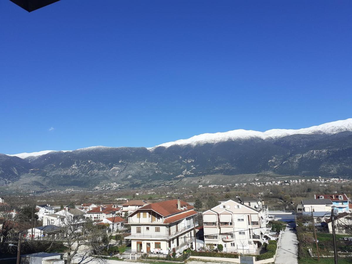 The View Attic Apartment Янина Екстериор снимка