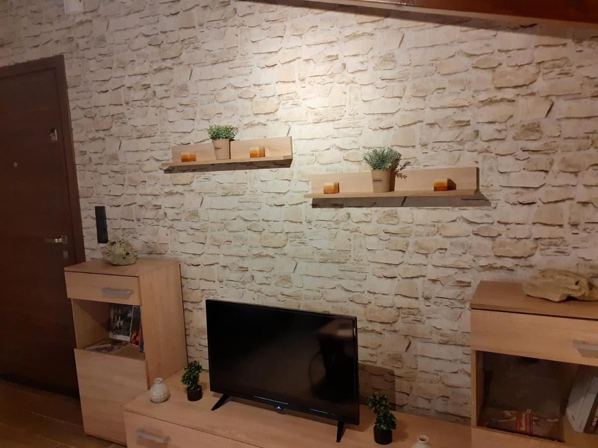 The View Attic Apartment Янина Екстериор снимка