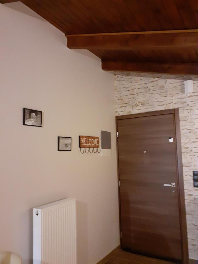 The View Attic Apartment Янина Екстериор снимка