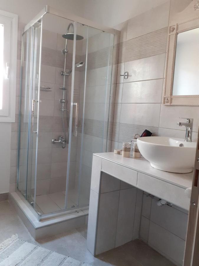 The View Attic Apartment Янина Екстериор снимка
