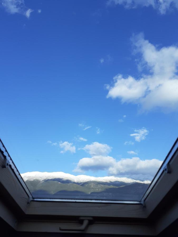 The View Attic Apartment Янина Екстериор снимка