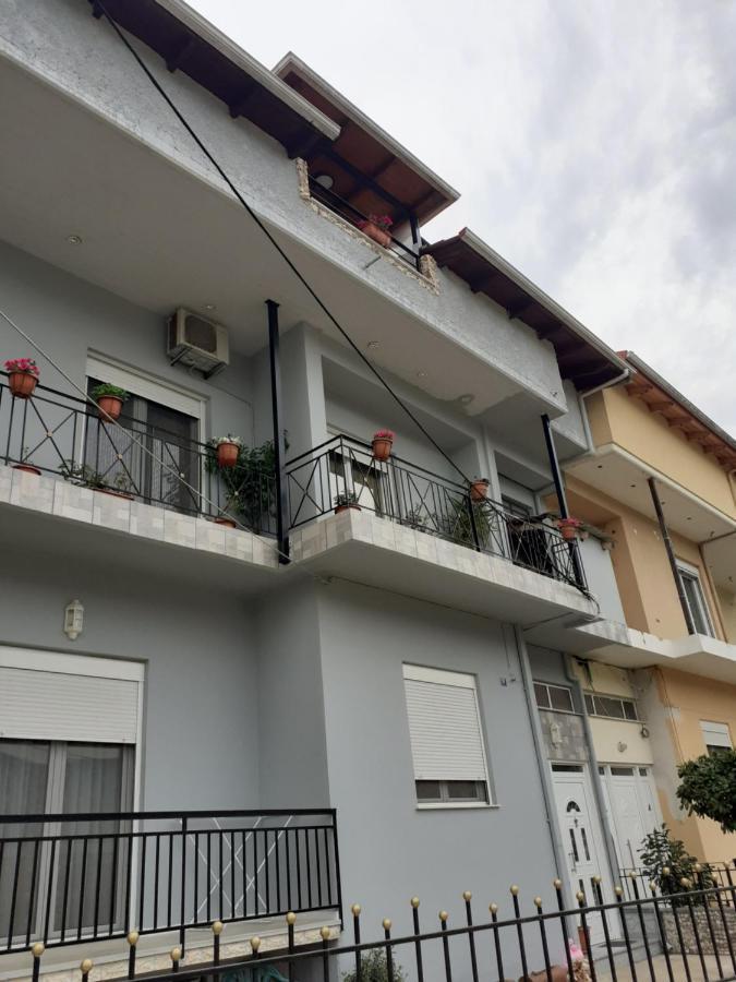 The View Attic Apartment Янина Екстериор снимка